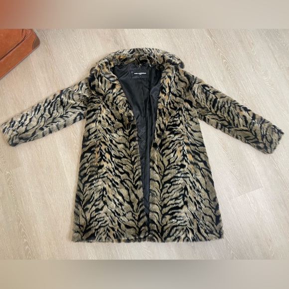 Karl Lagerfeld Paris Faux Fur Tiger Print Coat - Large - Picture 2 of 7